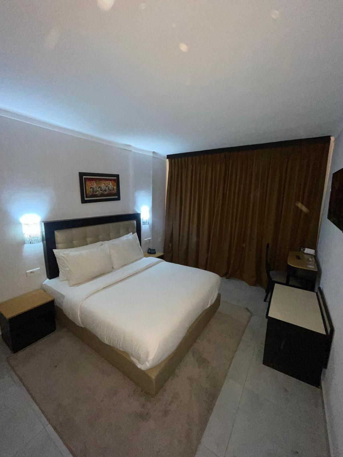 Al Akhawayn Hotell Oujda Rom bilde